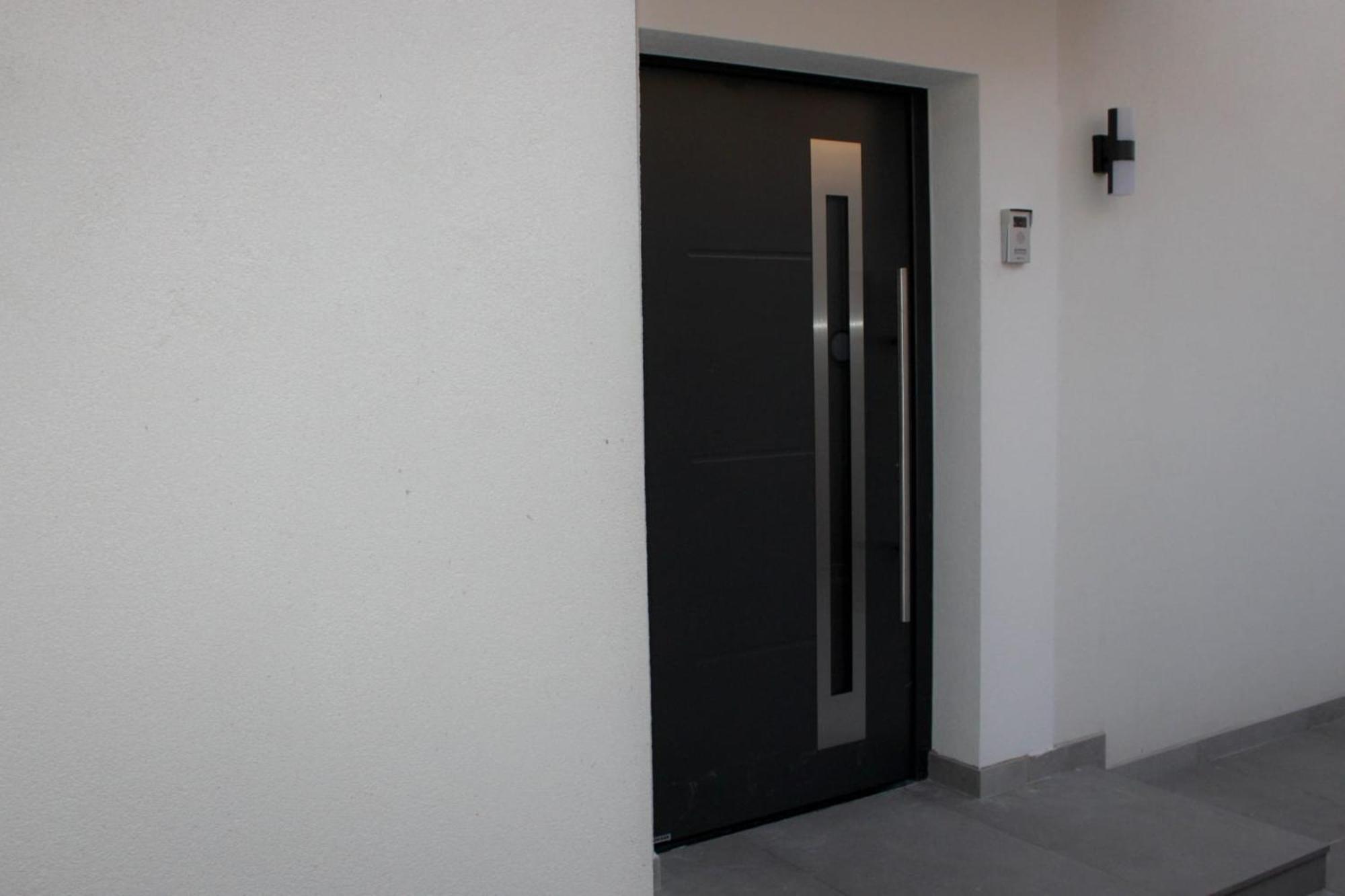 Apartment Merry - Free Garage & Parking Mostar Exteriör bild